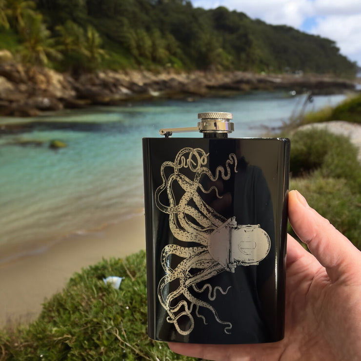 8oz BLACK Steampunk Octopus Flask
