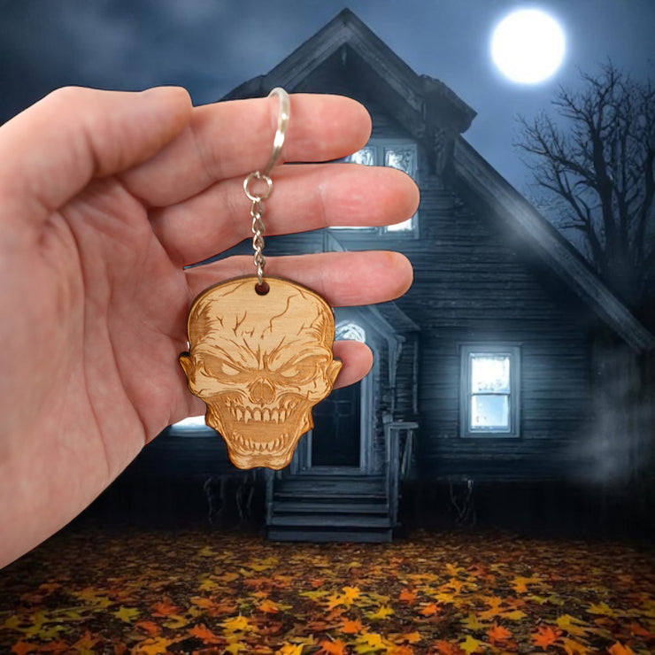 Keychain - Angry Skull - Birch wood