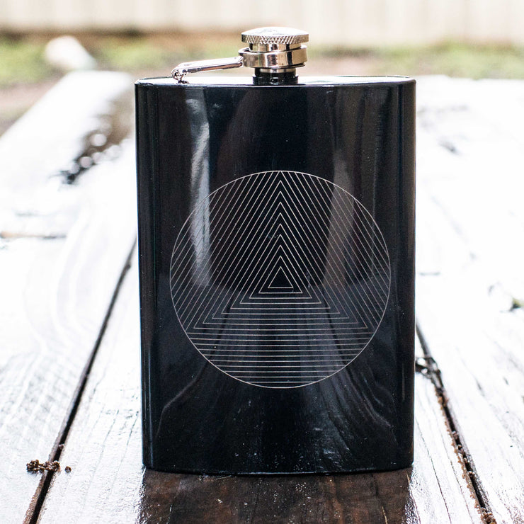 8oz BLACK Circle Triangle Design Flask