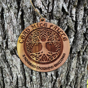 Céad Míle Fáilte - A Hundred Thousand Welcomes - Cedar Ornament