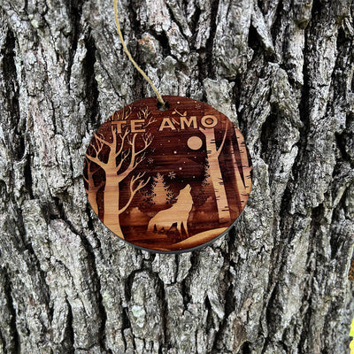 Te Amo Winter Wolf - Cedar Ornament
